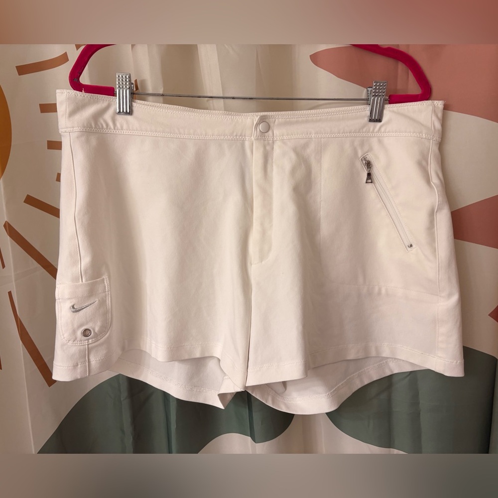 Women's White XL Nike Shorts